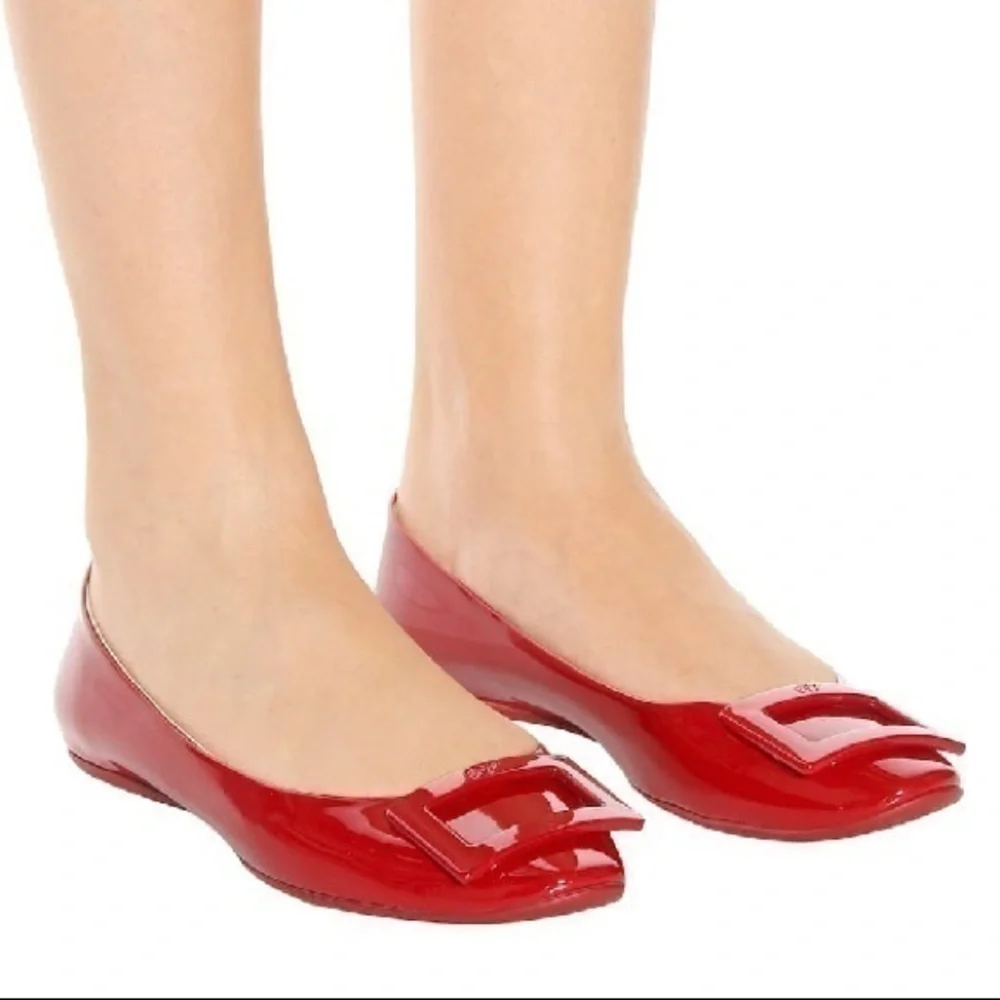 🆕 Roger Vivier Logo Buckle Patent Leather Ballet Flats Current Collection - Picture 15 of 16